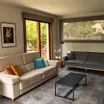 Villa Cal Querol Llac, Con Jacuzzi Y Jardin En Centro *